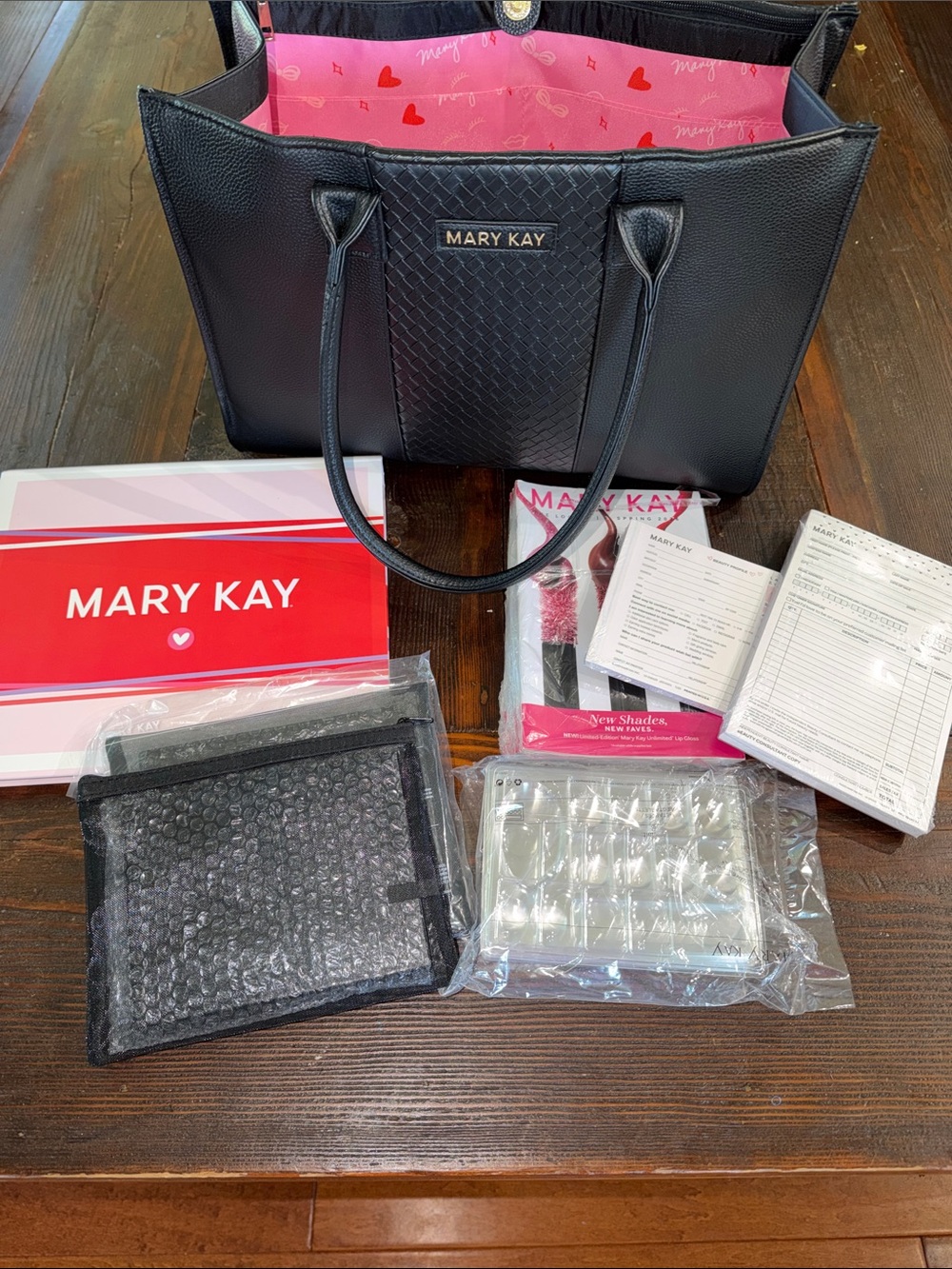 Mary Kay Black Tote and Starter Kitwith Pink Heart-Print Interior